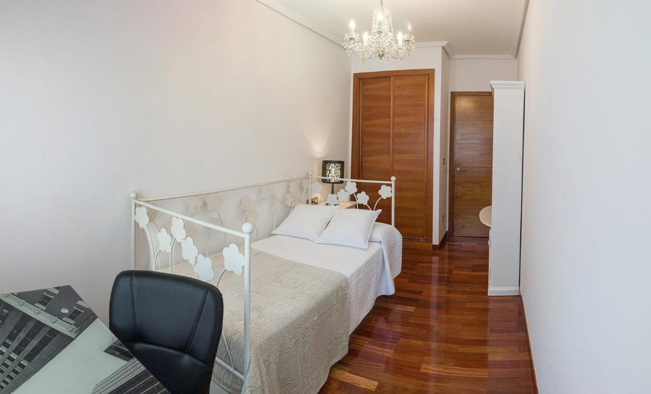 Apartment Sakura Homes Torre De Hercules 4 Plazas A Coruna