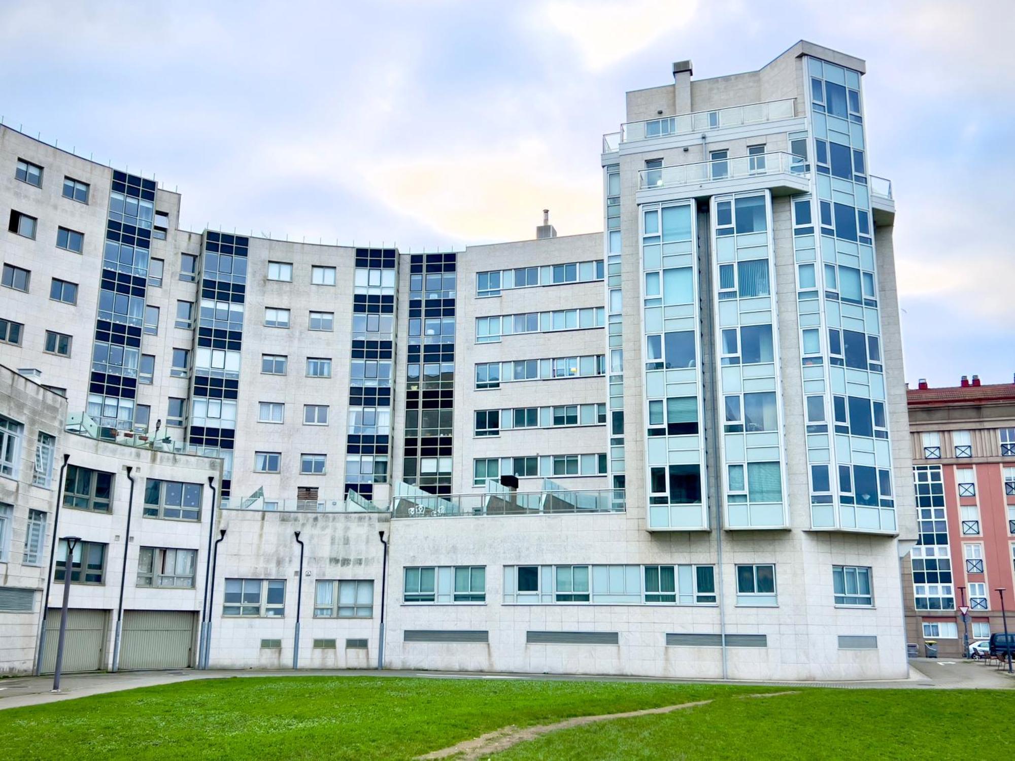 Sakura Homes Torre De Hercules 4 Plazas